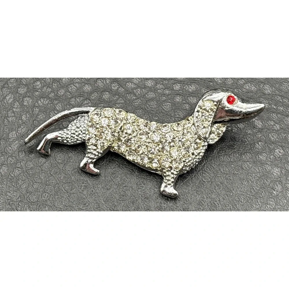 Vintage Dachshund Dog Brooch Pin Crystal Rhinestone Silver Tone Red Eye